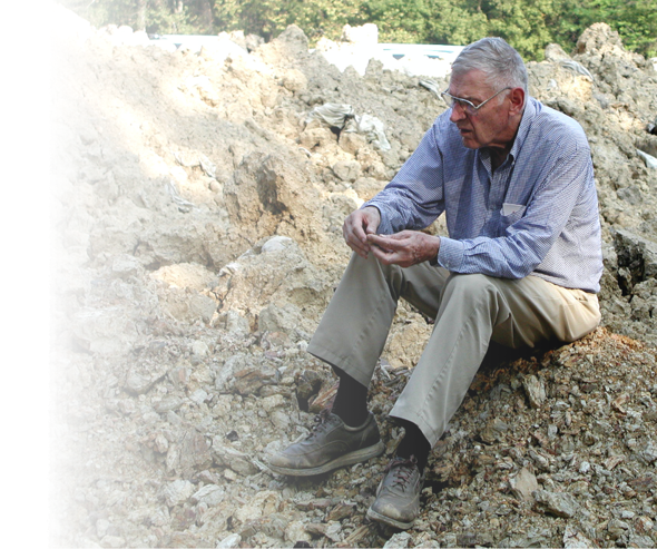 Paul Potter in the field. Photo by Brandon Nuttall